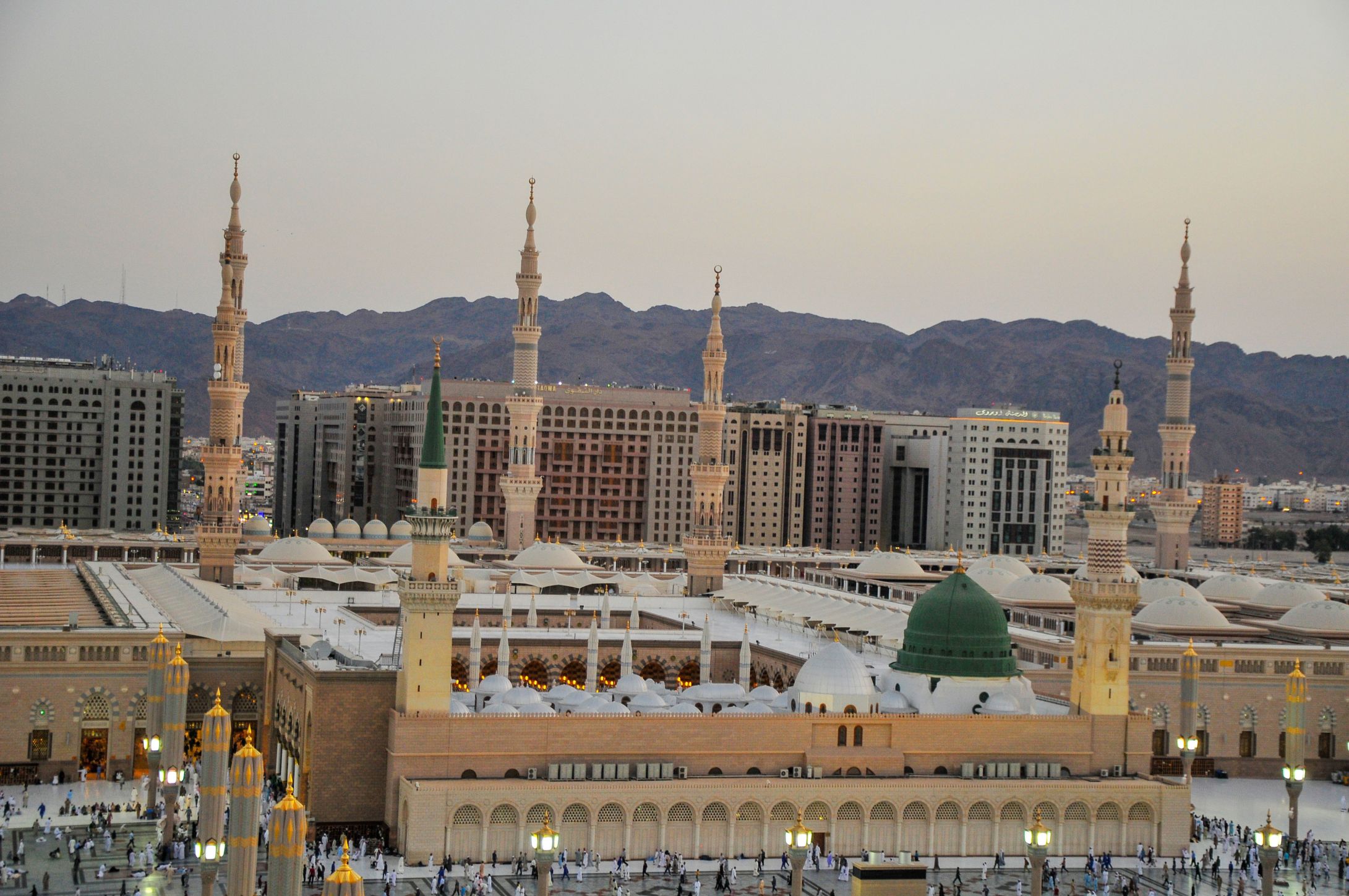 المسجد النبوي في المدينة المنورة