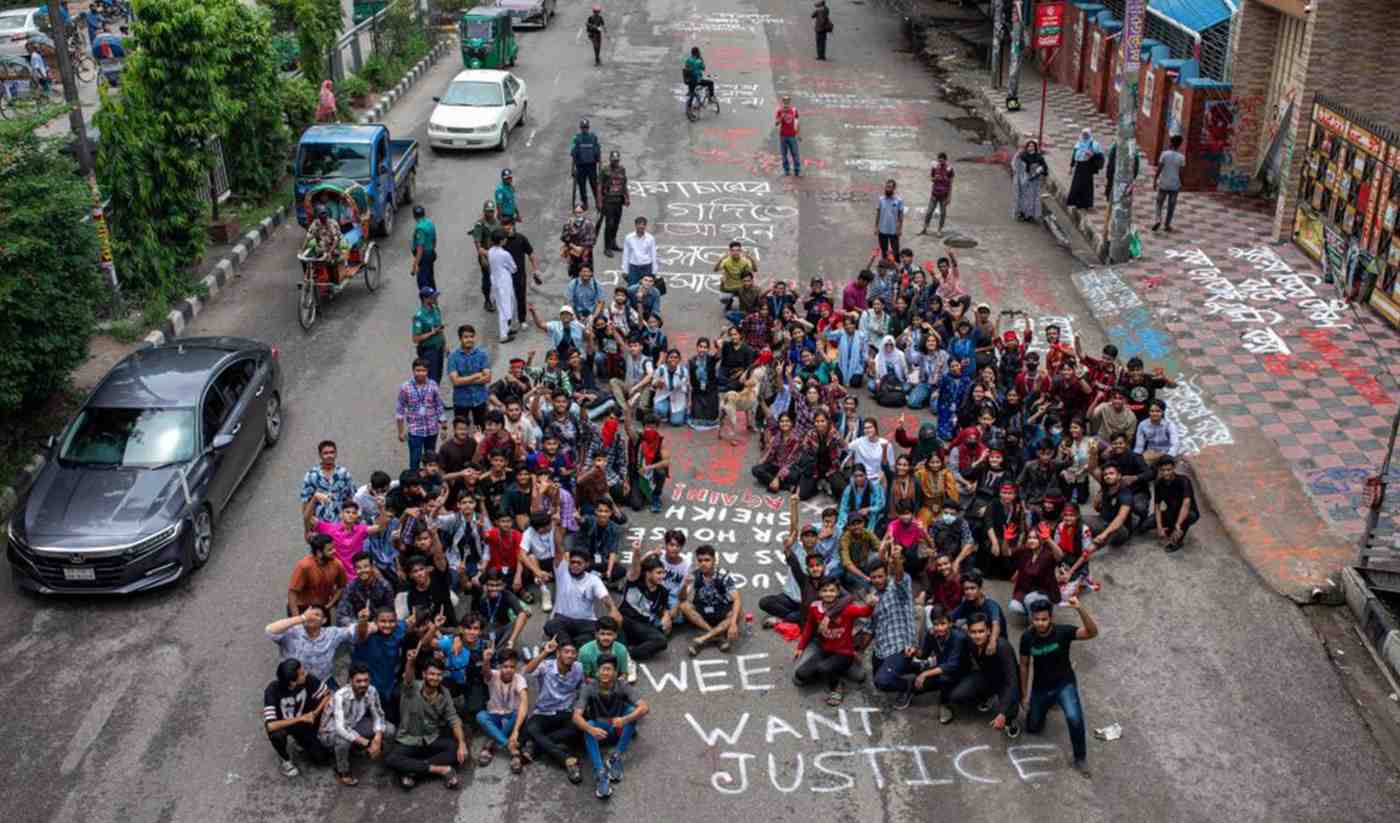 Students gathered together to pain a graffiti to show support towards the protesters