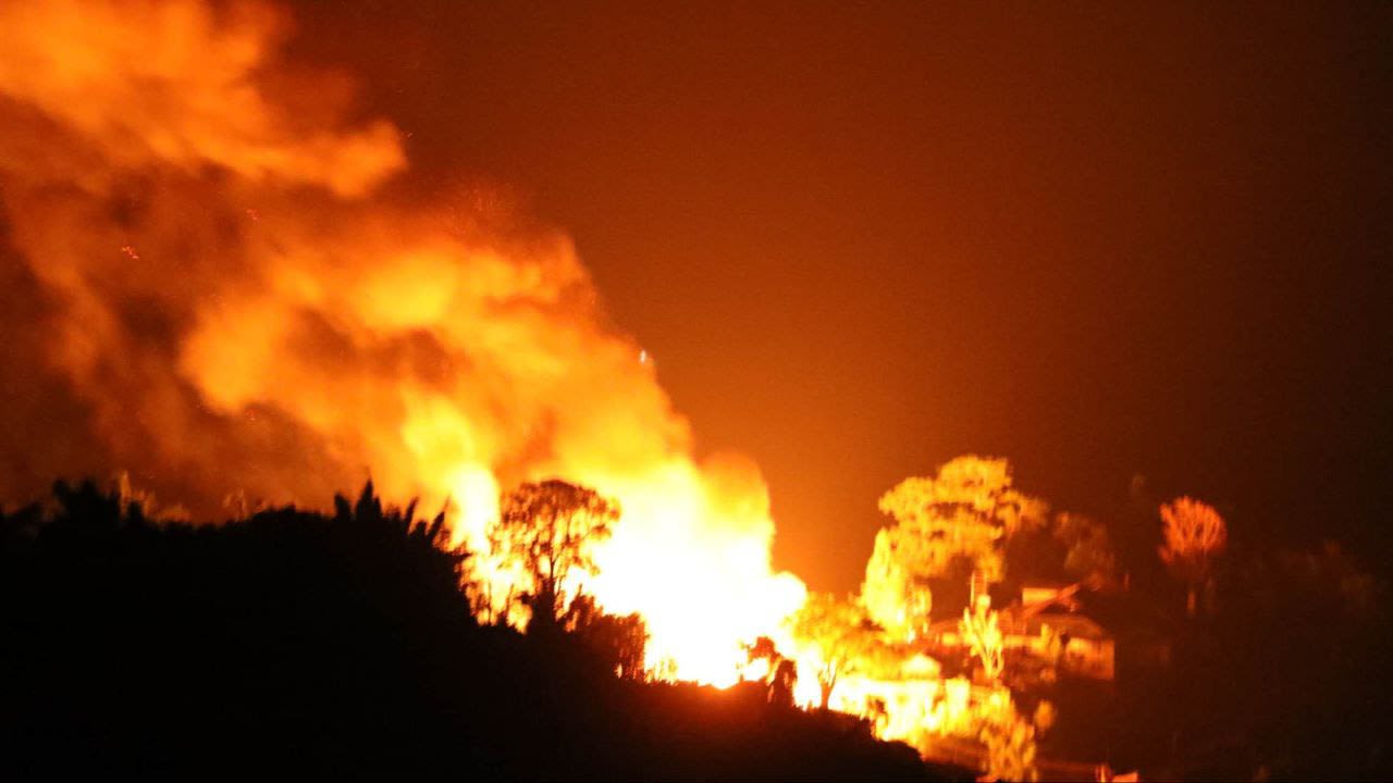 စစ်ကောင်စီရဲ့လေကြောင်းတိုက်ခိုက်မှုကြောင့် နမ့်ဆန်မြို့နယ်မှာ နေအိမ်တွေမီးလောင်ပျက်စီးခဲ့ပါတယ်။