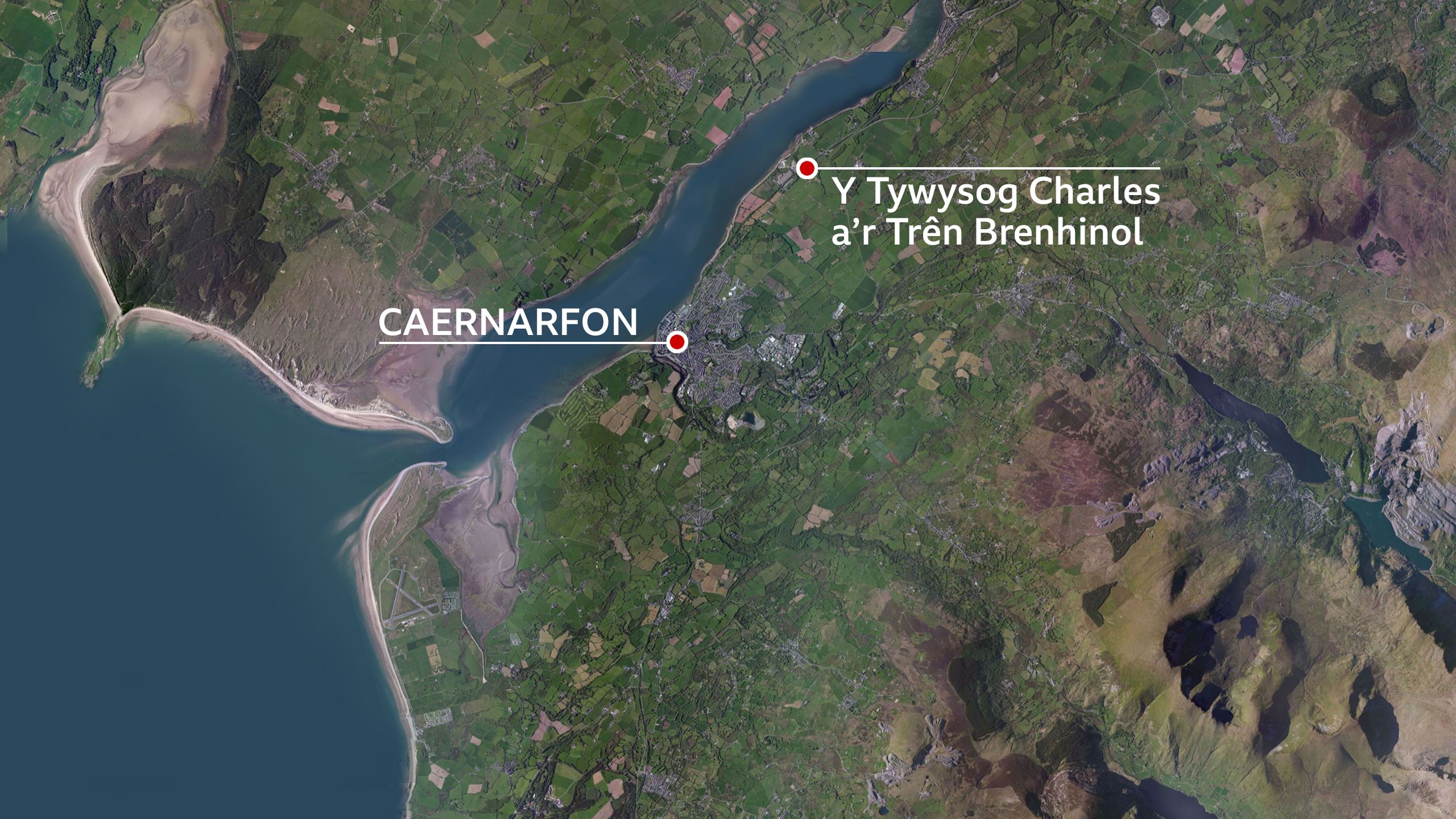 Map yn dangos lleoliad Caernarfon, y trên brehninol a'r gwersyll milwrol dros dro tu allan i Gaernarfon.