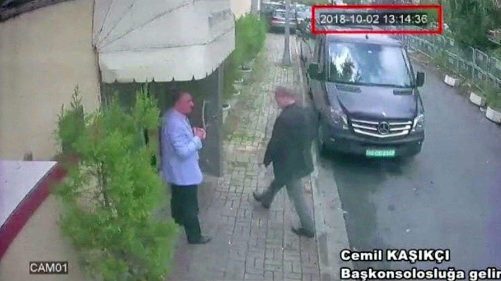 Hoton da kyamarar CCTV wanda TRT World ta ce na dan jarida dan asalin Saudiyya, Jamal Khashoggi ne a sadda ya isa karamin ofishin jakadancin Saudiyyar a Istanbul, Turkiyya a ranar 2 ga Oktboba, 2018