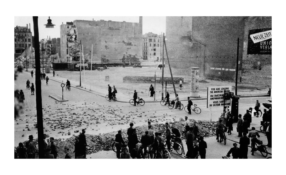 A road block at the border to East-Berlin, Friedrichstrasse, Zimmerstrasse. 