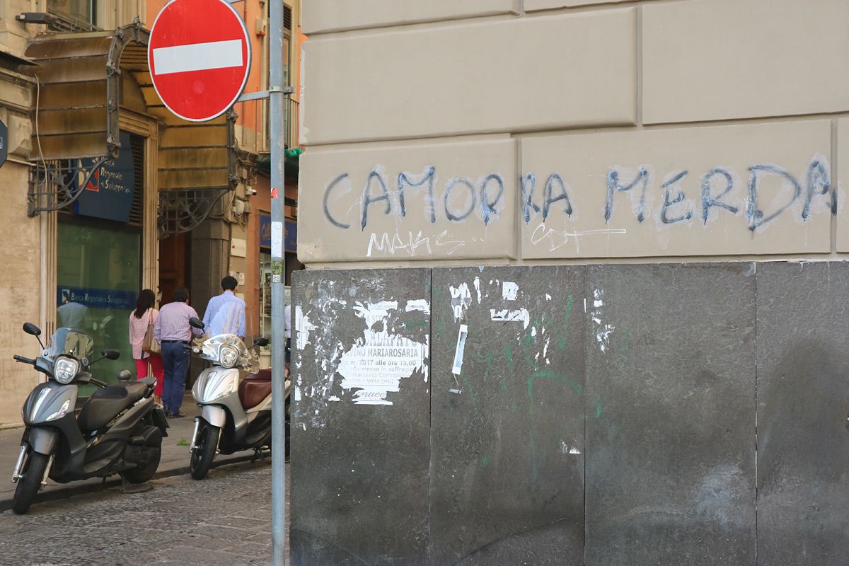 Anti-Camorra graffiti