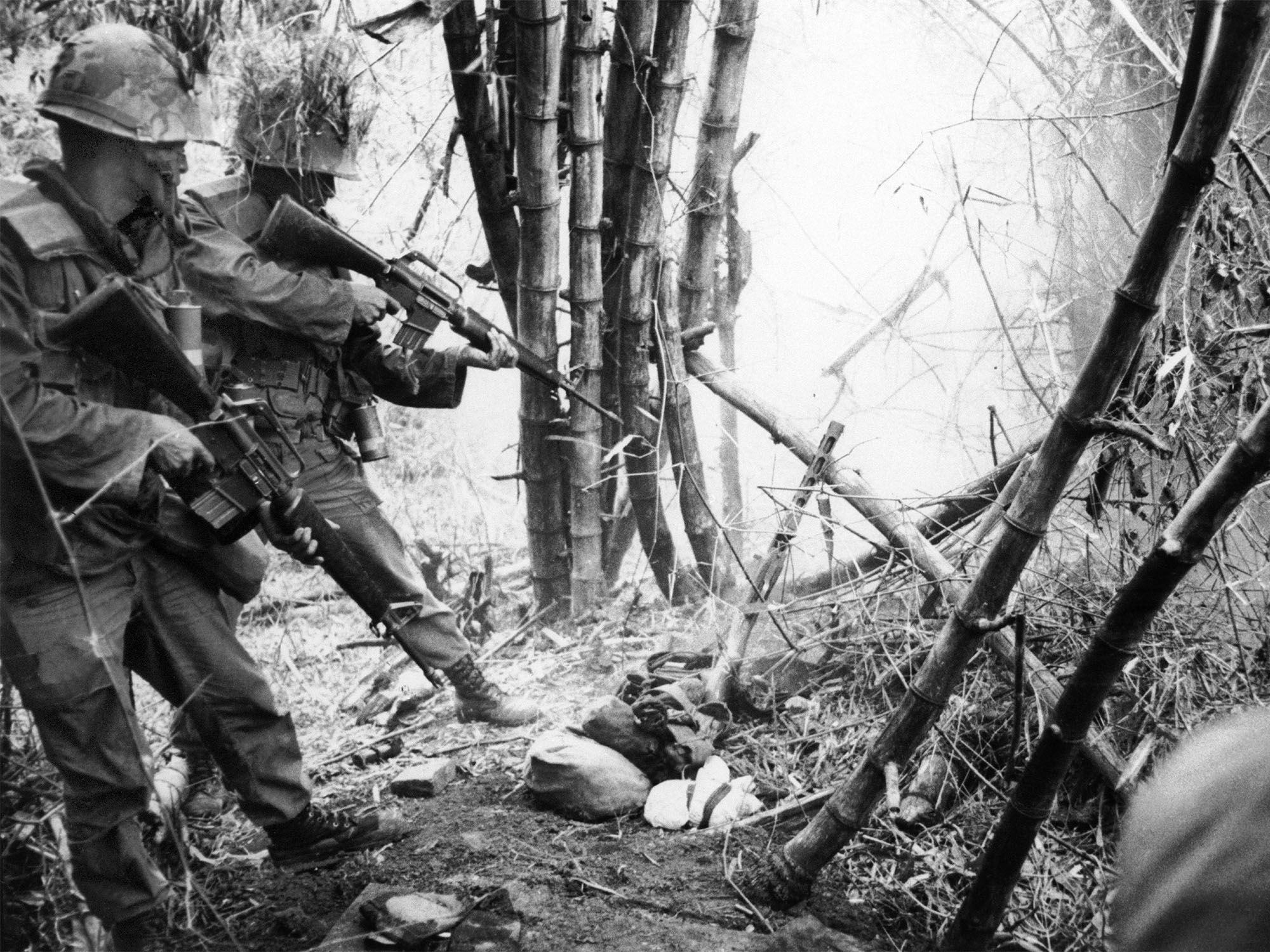 South Korean soldiers ("ROK Tigers") shooting in the region of Qui Nhon, in the South of Vietnam
