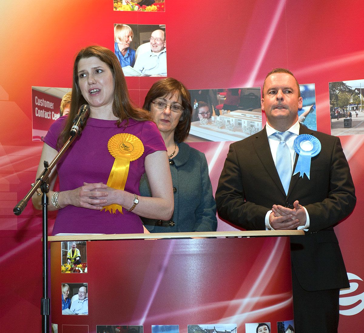Jo Swinson addresses the East Dunbartonshire election count after losing her seat, 2015