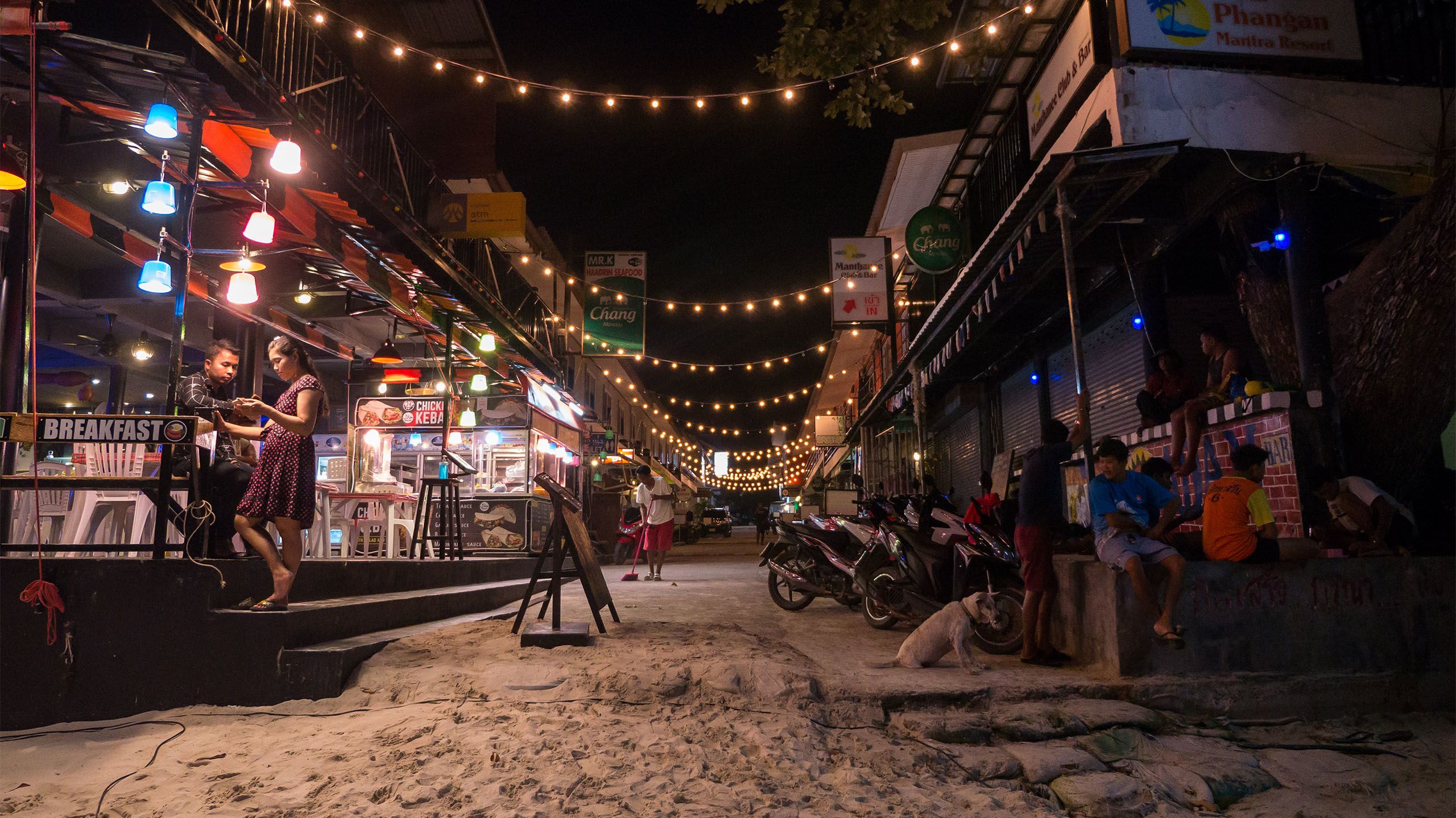 Street scene at night