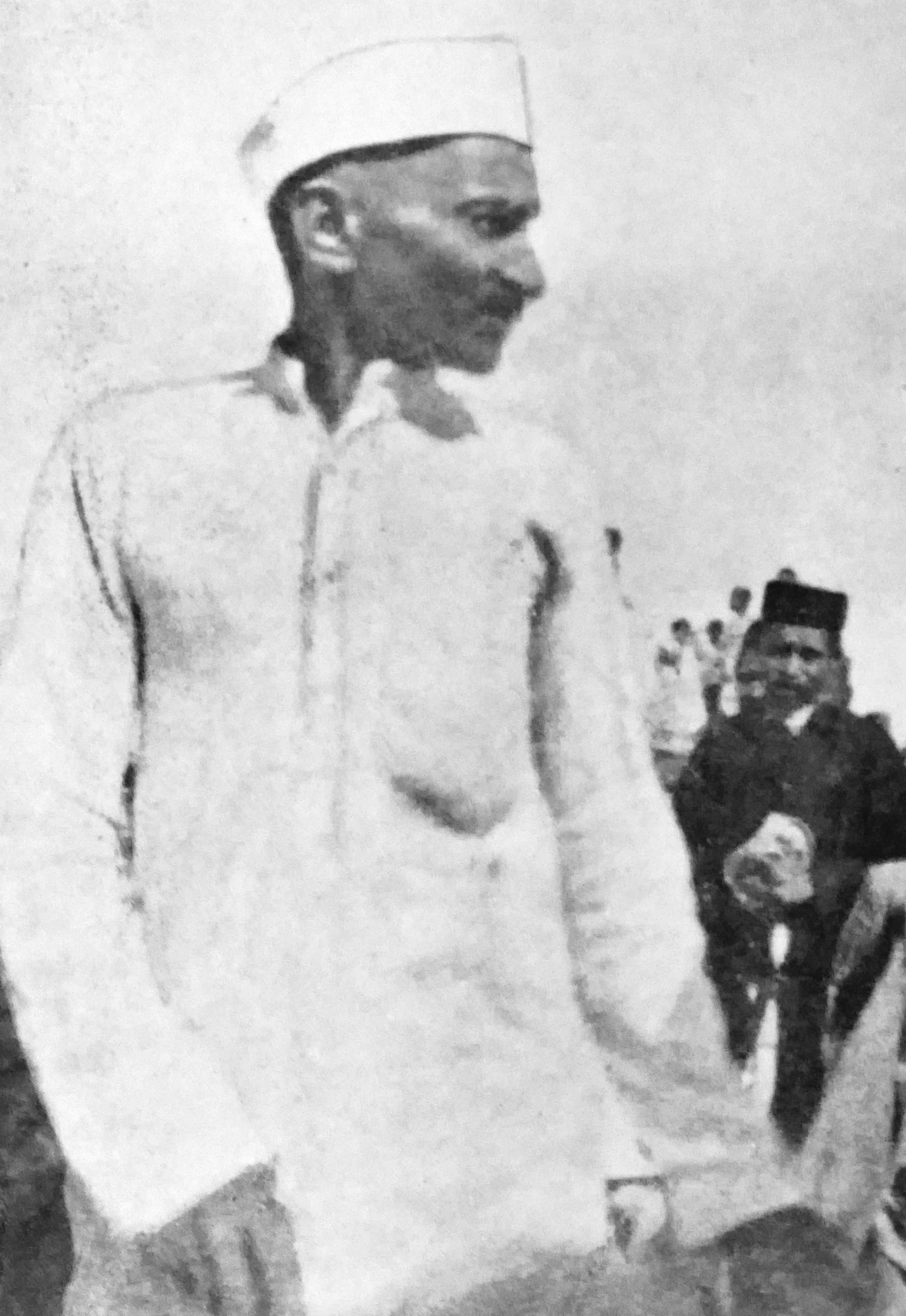 गांधी की ये तस्वीर 1921 में हुए सविनय अवज्ञा आंदोलन के समय की है.