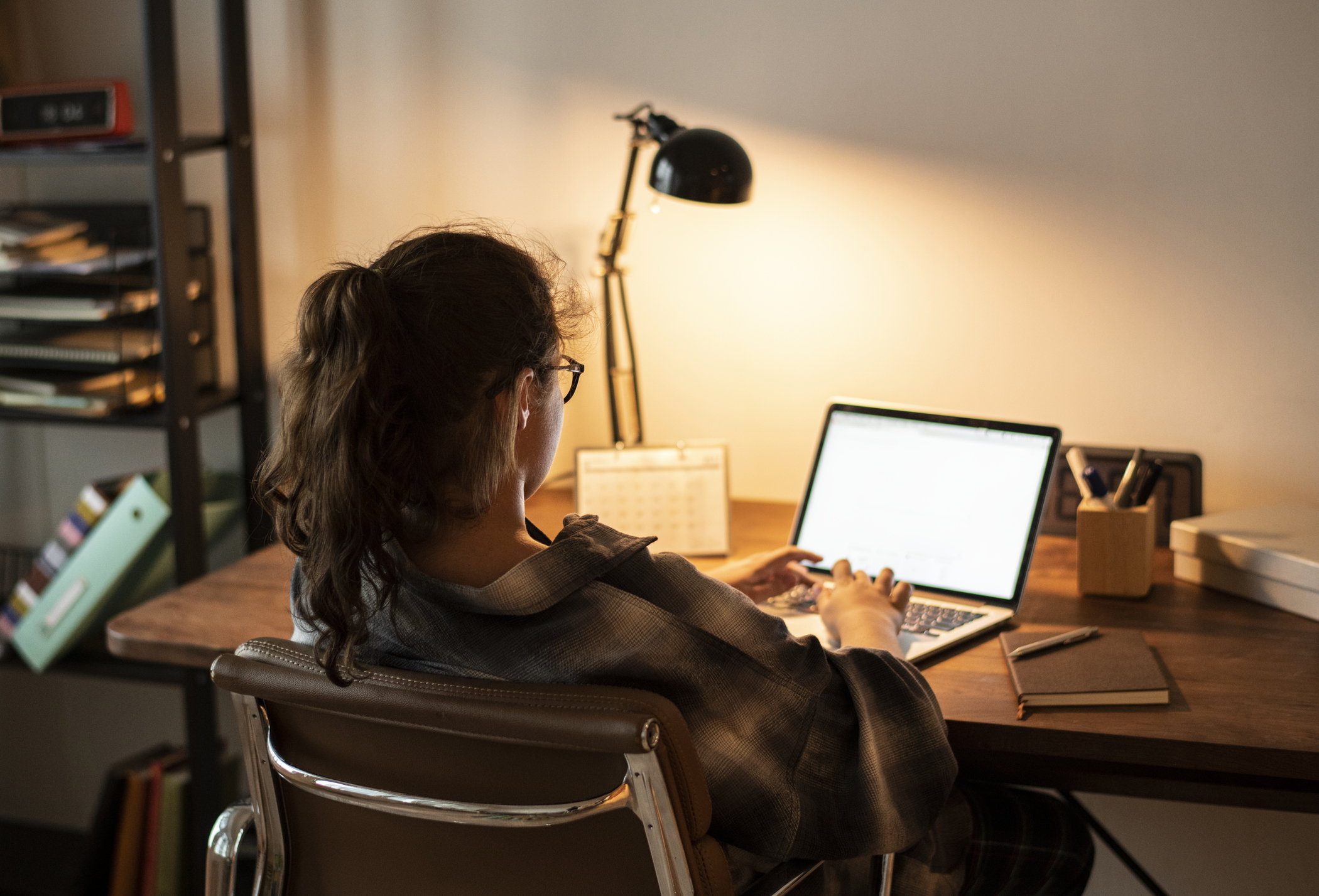 A student at her computer