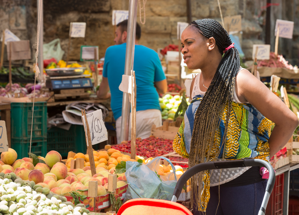 Ein Markt im Ballarò-Vorort Palermo auf Sizilien