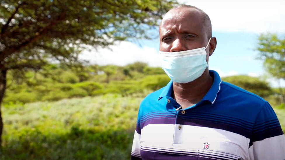 Kenya'nın kuzeyinde yaşayan çoban ve çekirge takipçisi Albert Lemasulani