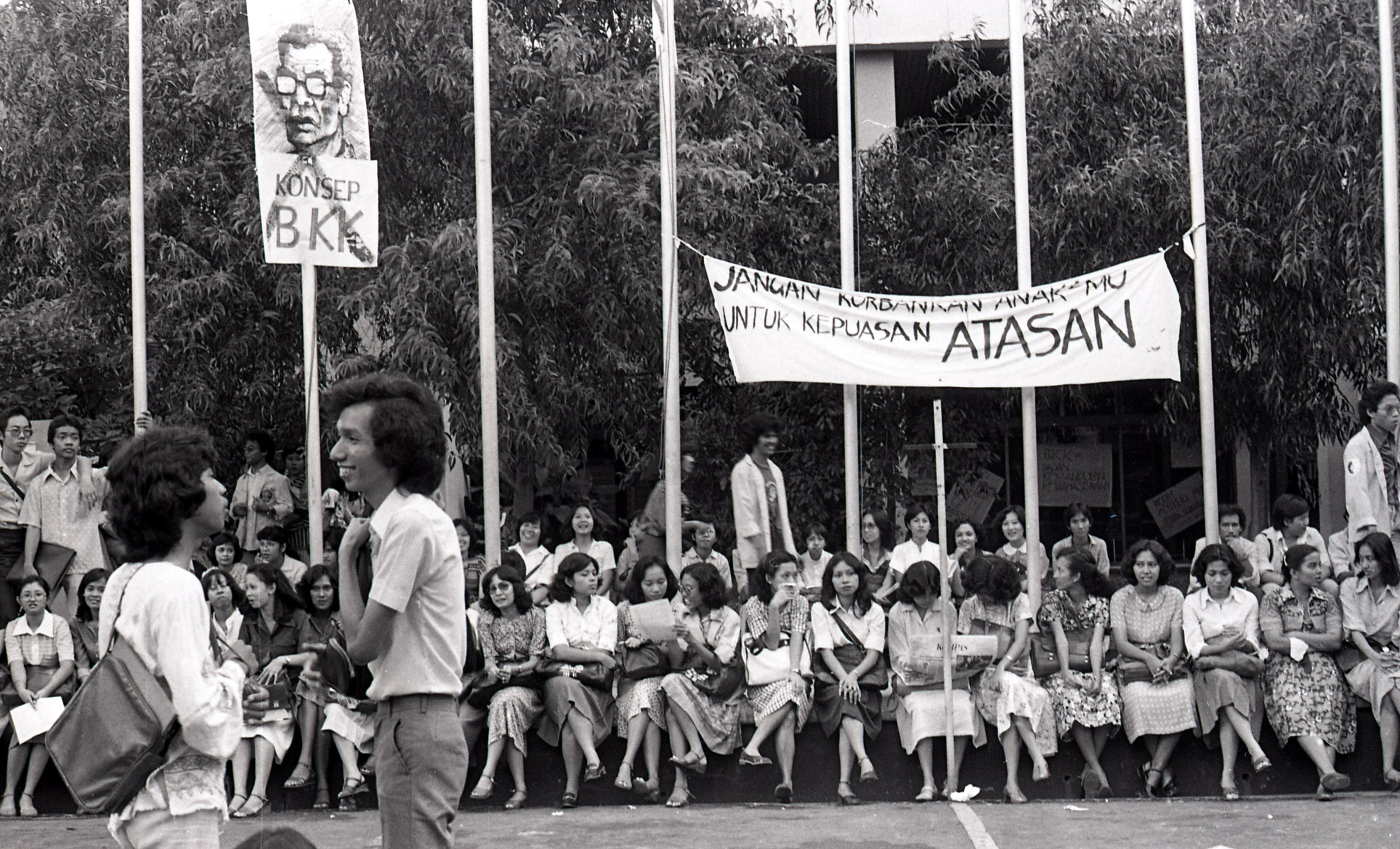 Gerakan mahasiswa, NKK/BKK