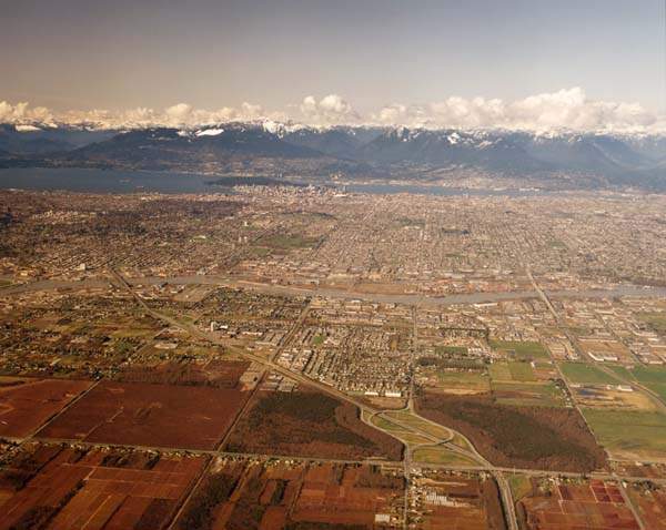View from the air near the north end of No 5 Road looking towards Vancouver (City of Richmond Archive)