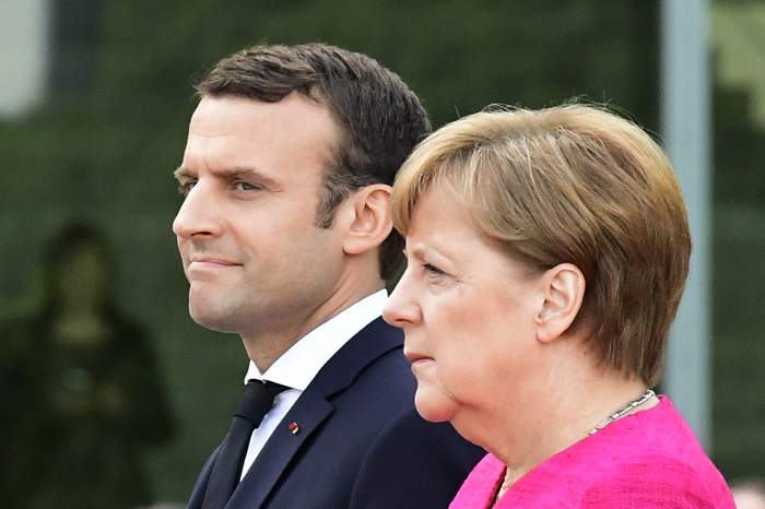Merkel, seçim öncesinde Emmanuel Macron'a desteğini açıklamıştı.&amp;nbsp;