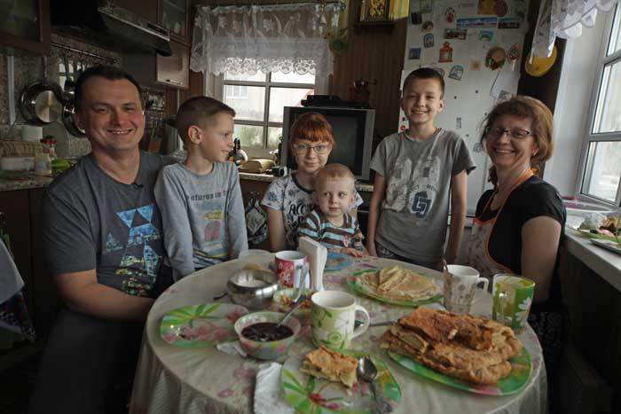 Igor and Olga with their children