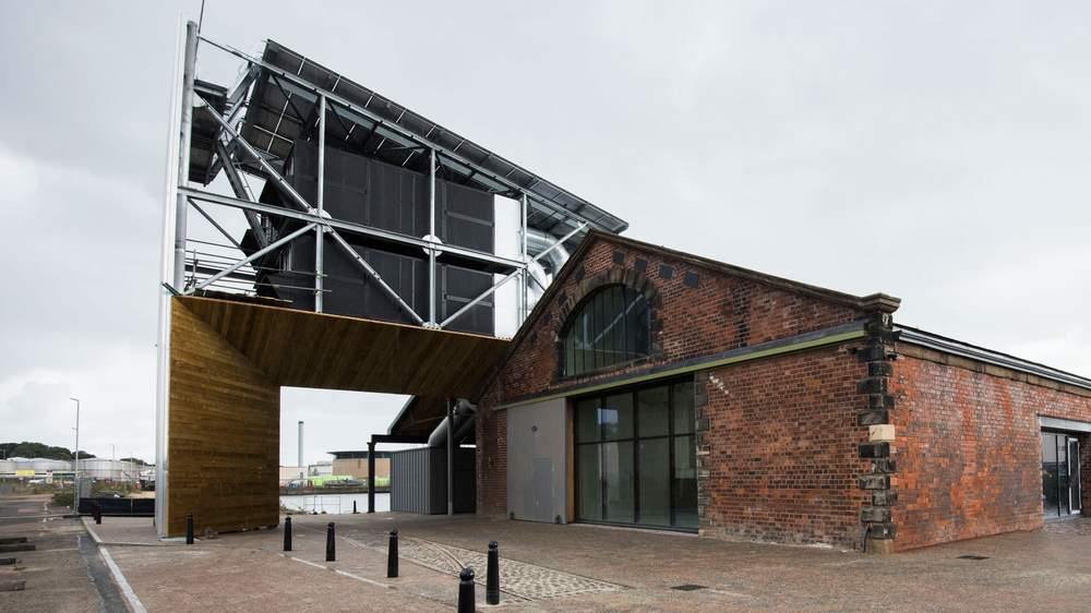 Van der Kuyl&#39;s 4J Studios have moved in to new premises on Dundee waterfront