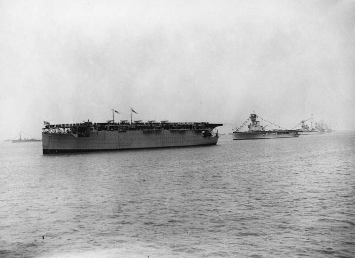 ගුවන් යානා ප්‍රවාහනය සඳහා ම තනන ලද ලොව ප්‍රථම නෞකාව, එච්එම්එස් හර්මීස් (HMS Hermes)