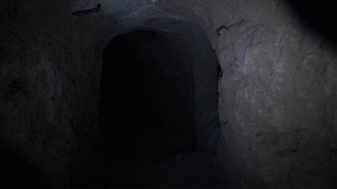Katakomby pod Tsukiyamou Tunnel_sont_le_e2y0kjj
