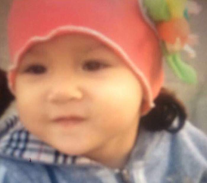 بلکز کی بیٹی سکینے جسے انھوں نے دو سال سے نہیں دیکھا بلکز کی بیٹی سکینے جسے انھوں نے دو سال سے نہیں دیکھا