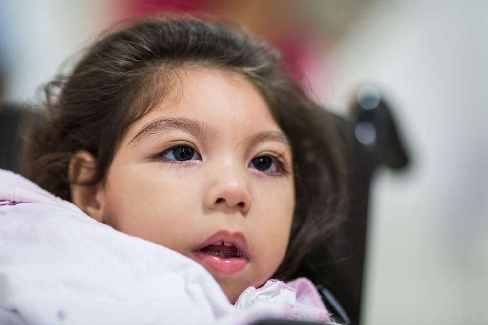 Melissa Vitória tem sessões de terapia de uma a duas vezes por semana, além rotina de exames e consultas com médicos