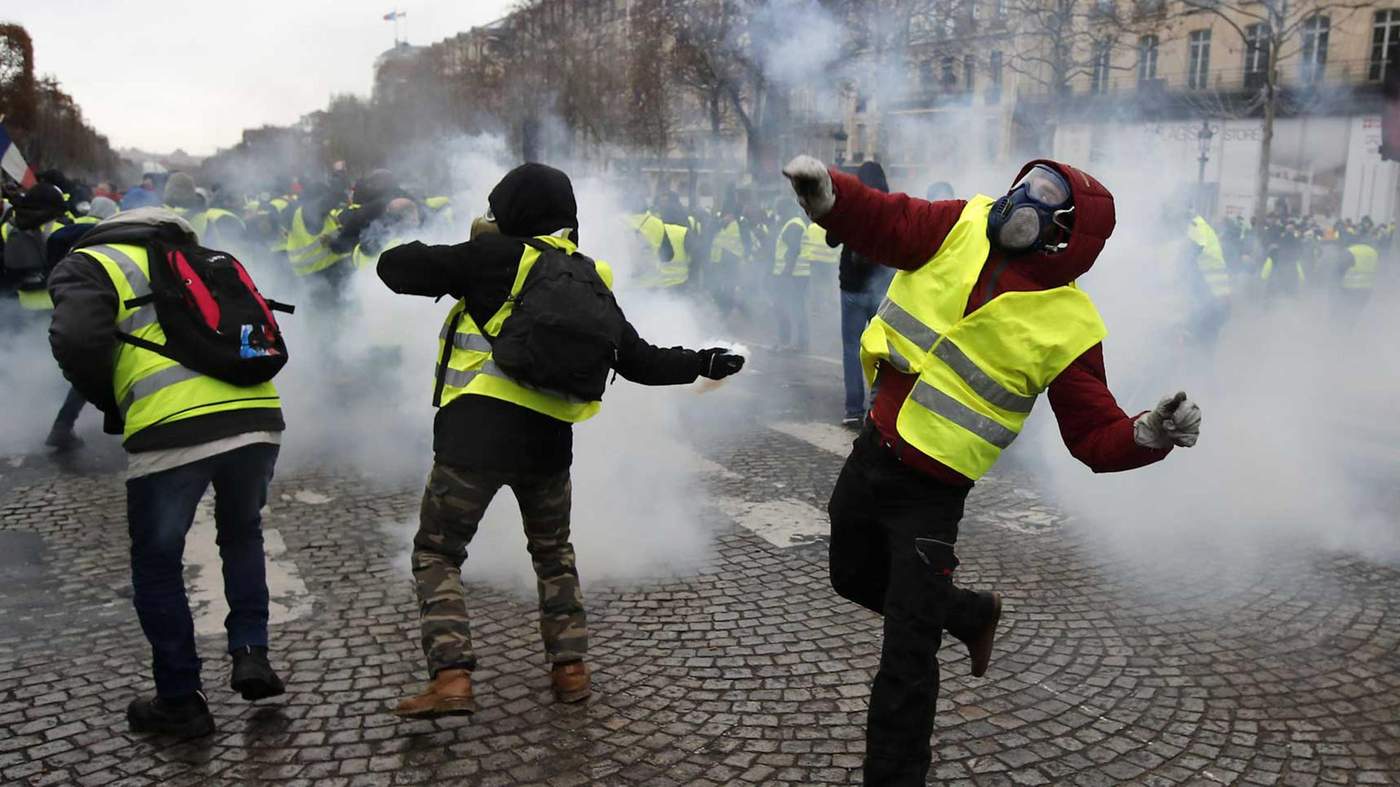 Lot de 10 gilets jaunes