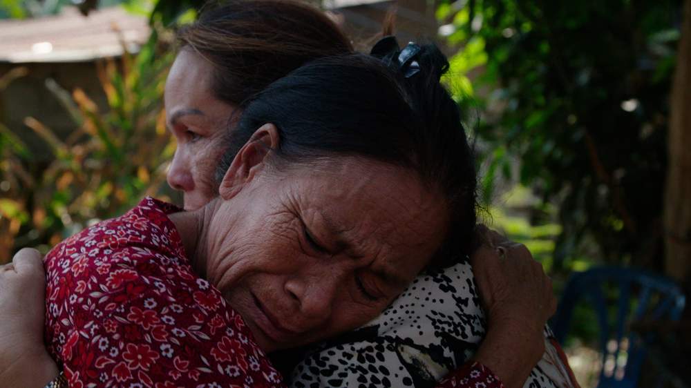 สมหมายและพี่สาวในสารคดี(รูป : Henrik Bohn Ipsen)