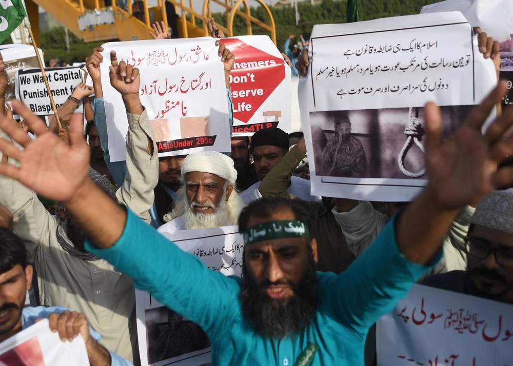 तहरीक-ए-लबैक के समर्थक