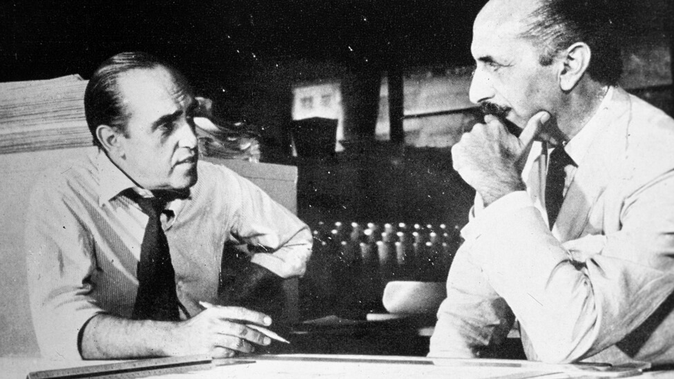 Oscar Niemeyer e Lúcio Costa no escritório da Novacap no Rio de Janeiro