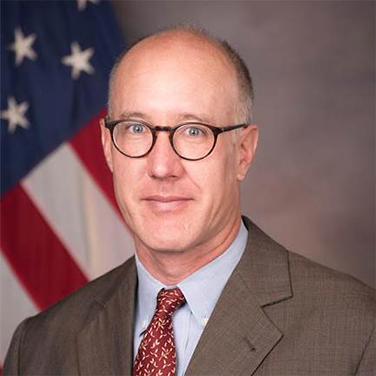 Chân dung của Zachary Abuza