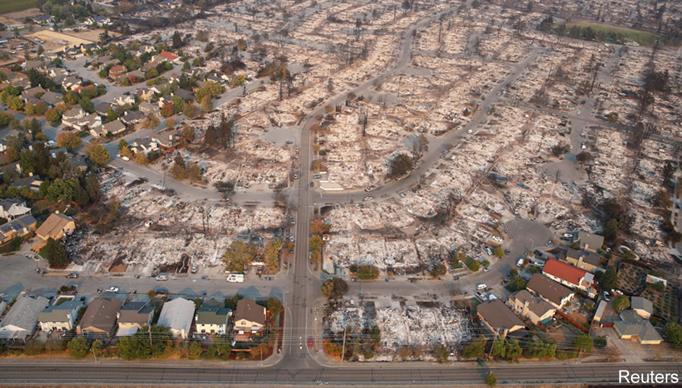 Район Коффли-лэйн в Санта-Розе после пожаров