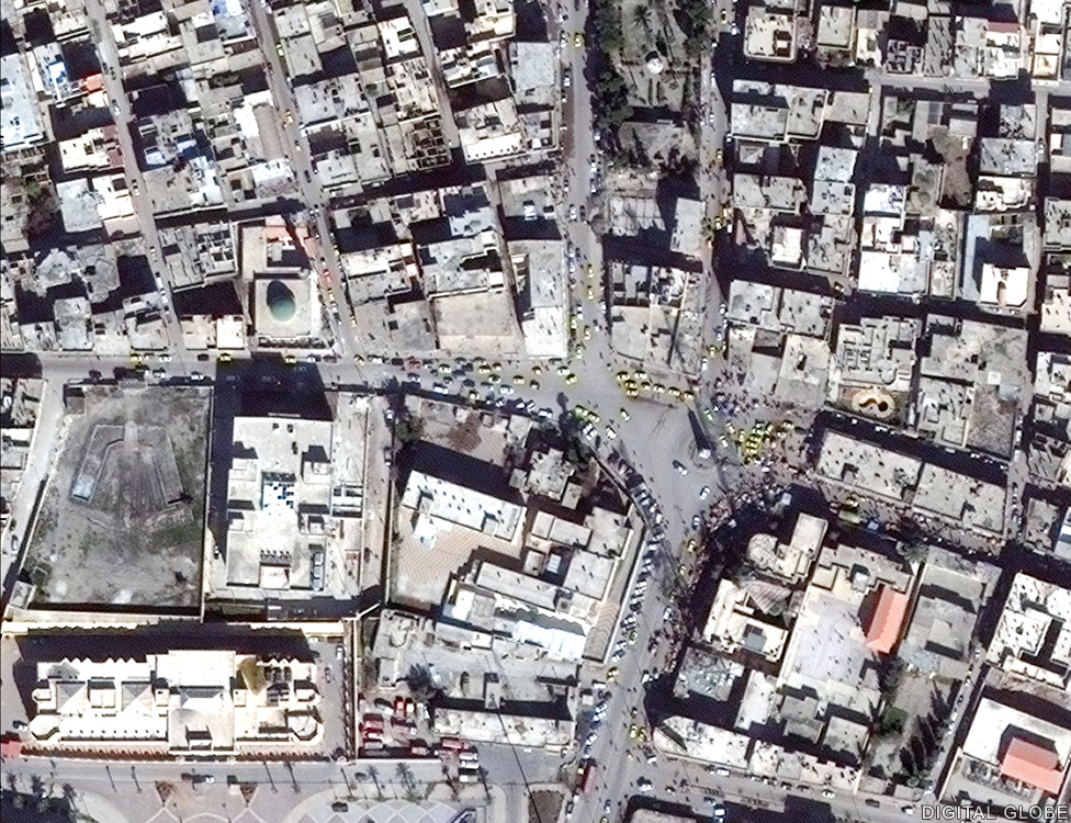 The Clock tower roundabout in central Raqqa before IS seized the city 