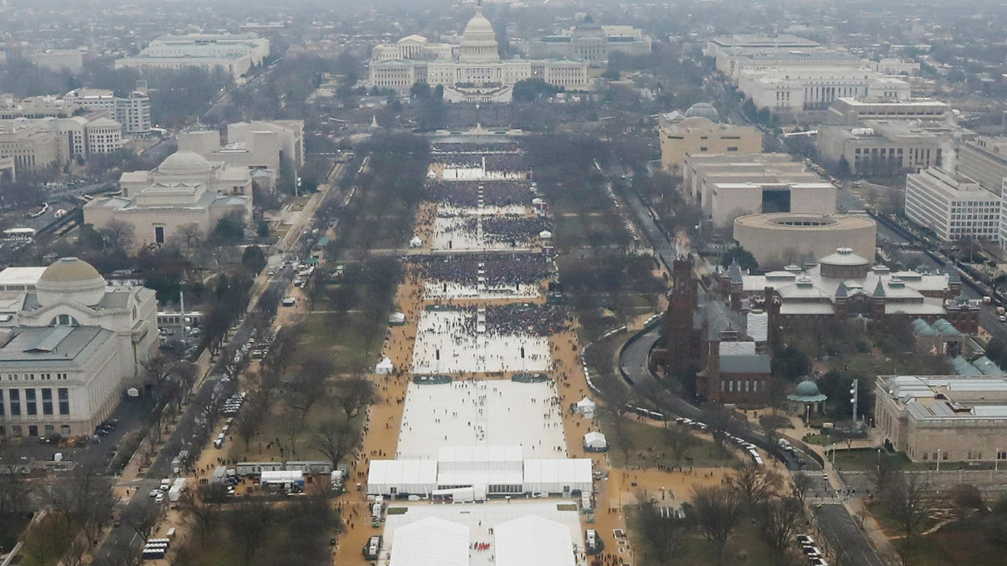 Trump Inauguration Compare 2017 With 2009 BBC News   Slider1trump 241gu 