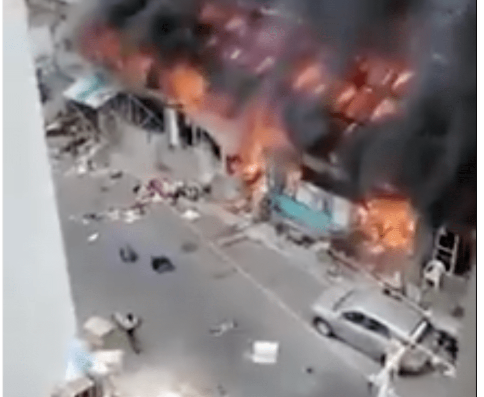 The video actually shows a market fire in Ibadan, Nigeria.